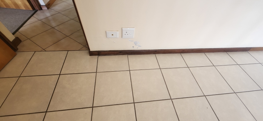 5 Bedroom Property for Sale in Dana Bay Western Cape